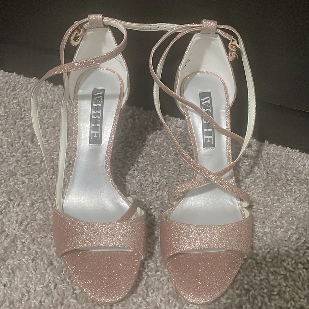 White By Vera Wang Rose Gold Heels - Picture 6 of 10
